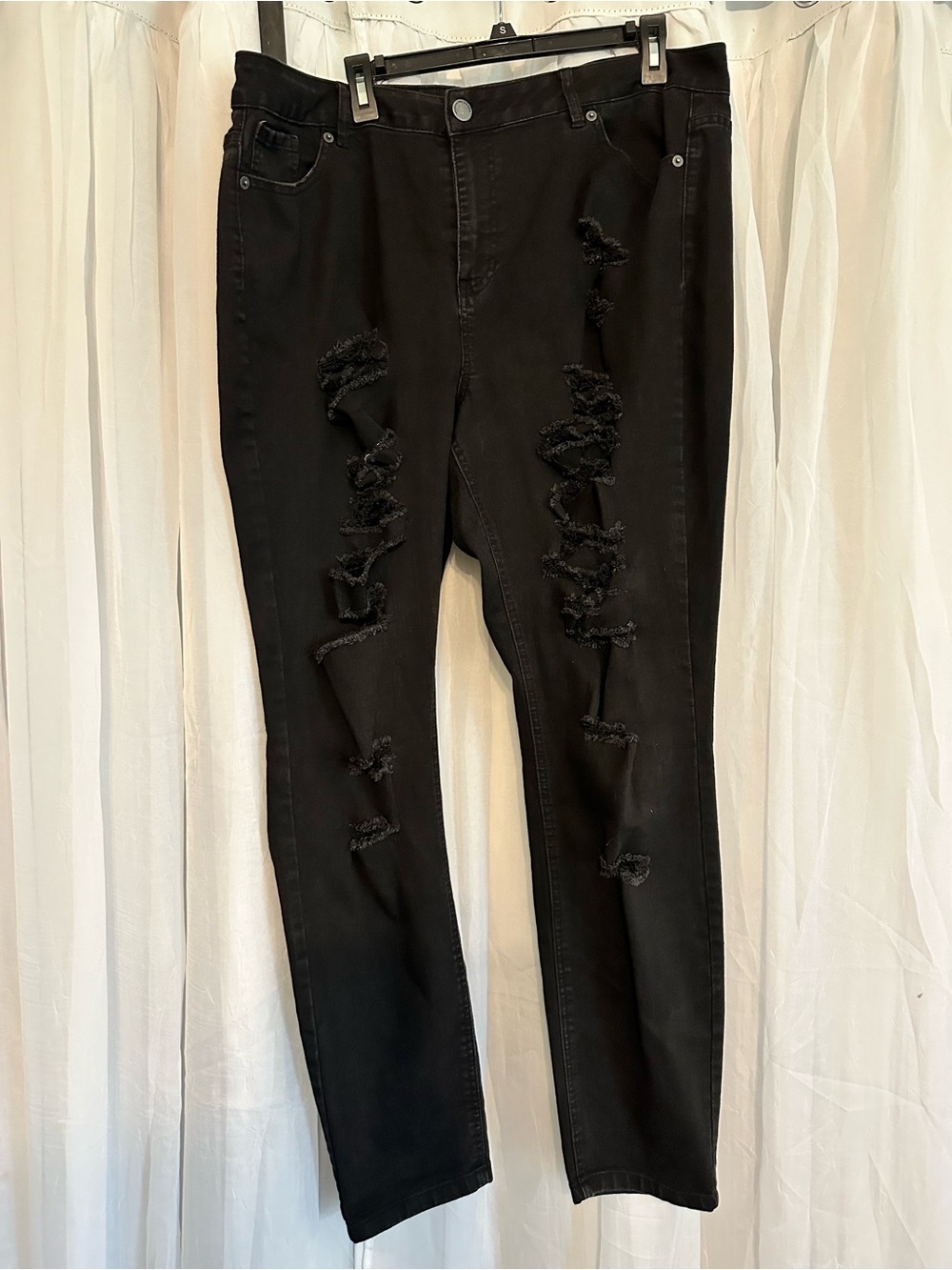 Twenty-One Black Premium Black Distressed Women’s Jeans - Classic Street Style - Picture 3 of 7